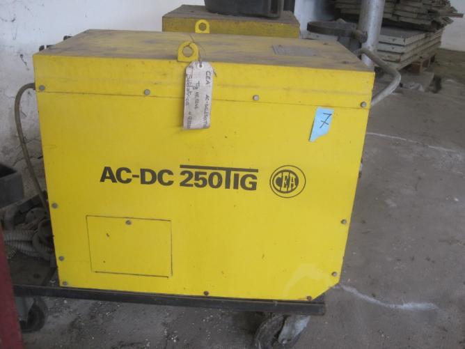 CEA AC-DC 250 TIG